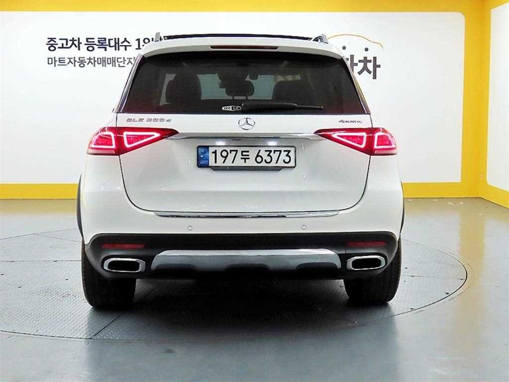 벤츠 GLE 클래스 GLE 클래스 W167 GLE 300d 4MATIC 이미지 3