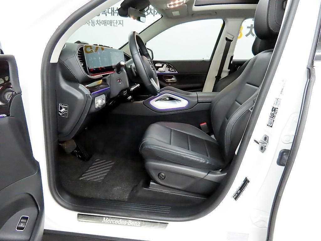 벤츠 GLE 클래스 GLE 클래스 W167 GLE 300d 4MATIC 이미지 5