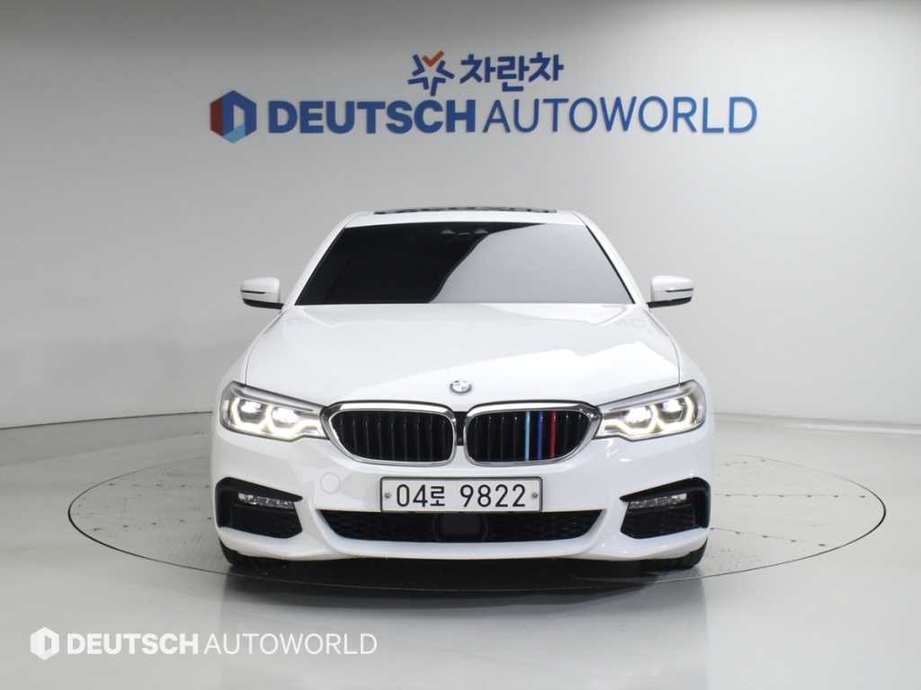 BMW 5시리즈 5시리즈 (G30) 530i M 스포츠 플러스 이미지 1
