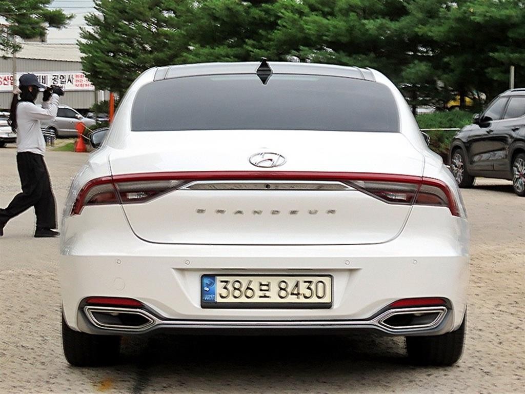 현대 그랜저 더 뉴 그랜저 IG 2.5 프리미엄 초이스 이미지 4
