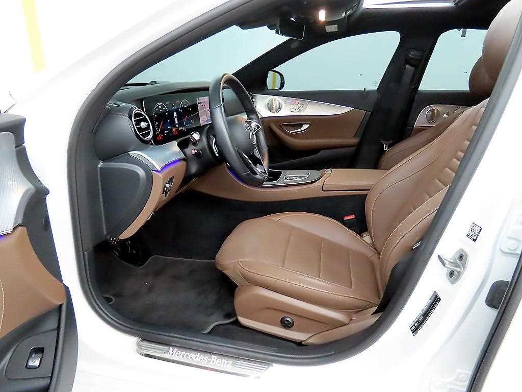 벤츠 E 클래스 E-클래스 W213 E350 4MATIC 아방가르드 이미지 5