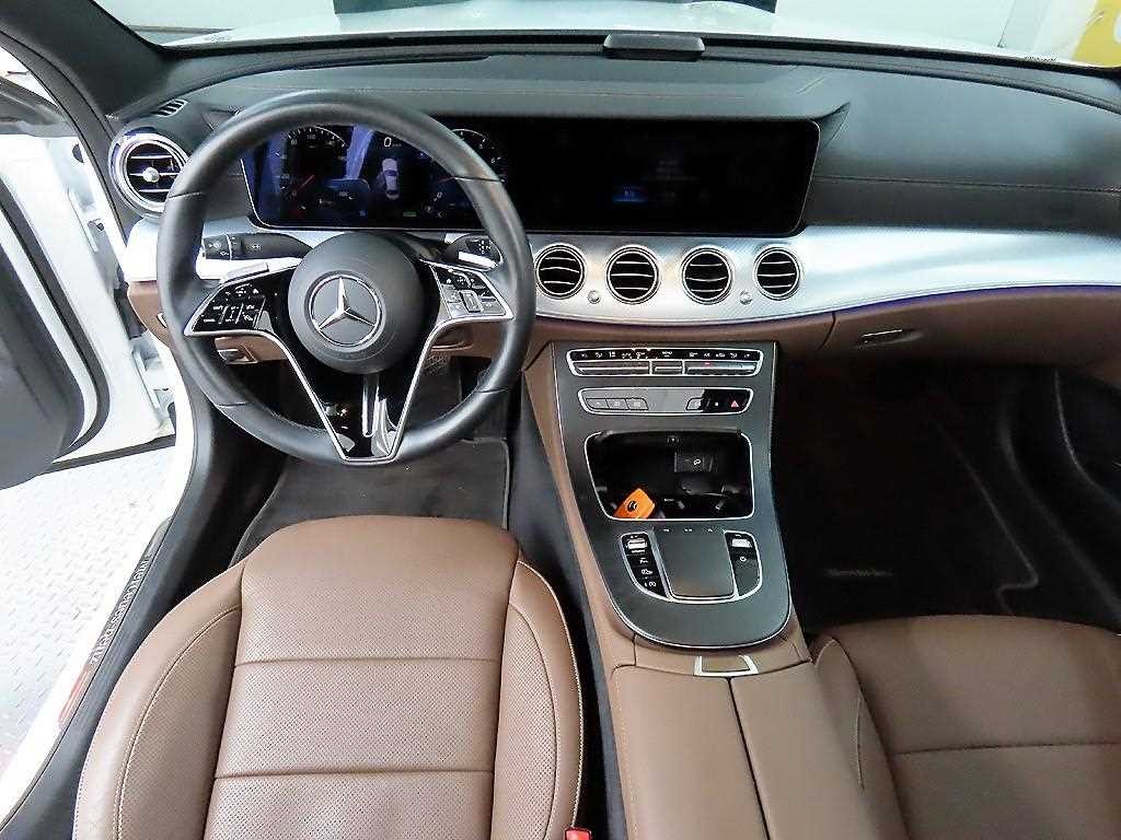 벤츠 E 클래스 E-클래스 W213 E350 4MATIC 아방가르드 이미지 7