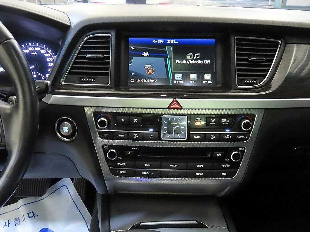 제네시스 G80 3.3 GDI AWD 럭셔리 이미지 11