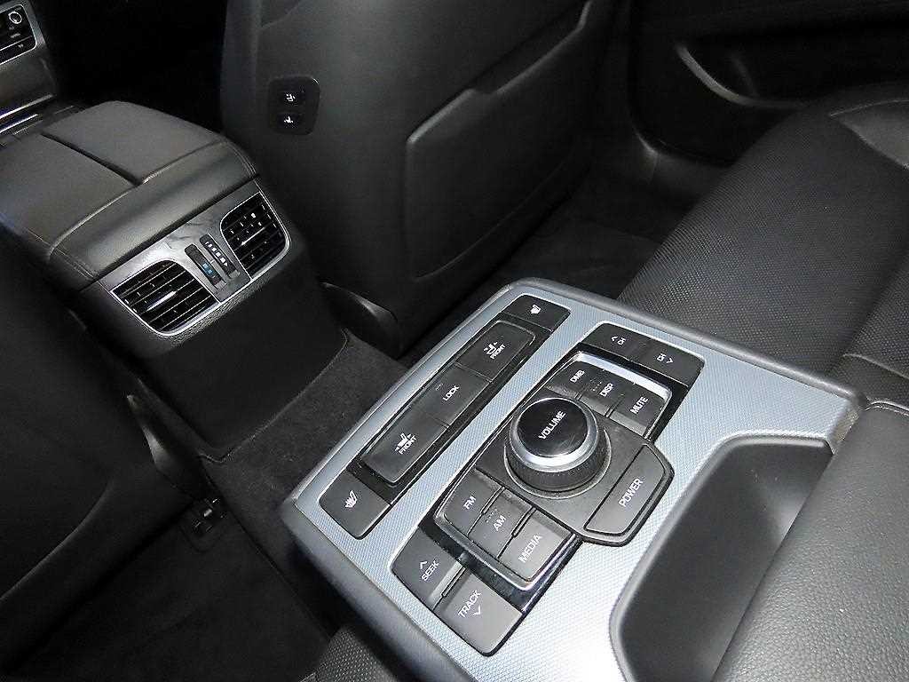 제네시스 G80 3.3 GDI AWD 럭셔리 이미지 17