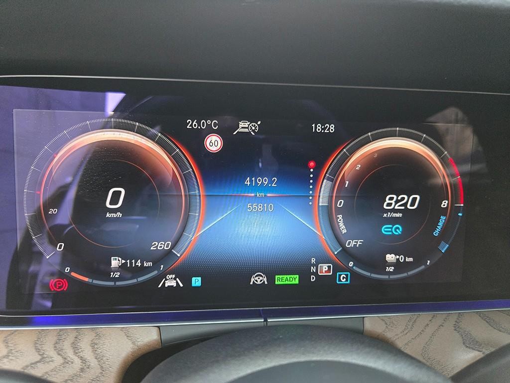 벤츠 E 클래스 E-클래스 W213 E300e 4MATIC 익스클루시브 이미지 8