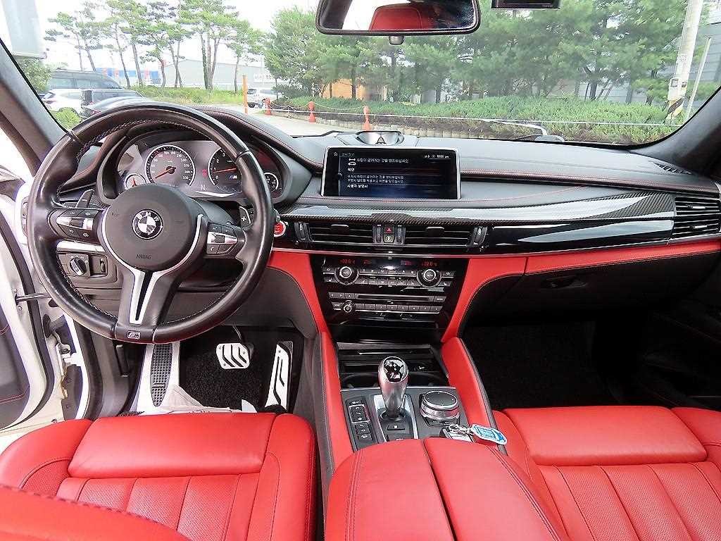 BMW X6M X6M (F86) 이미지 1