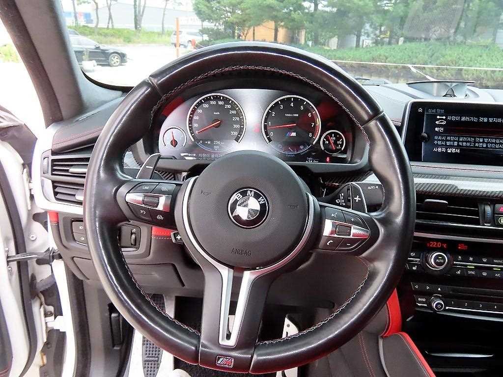 BMW X6M X6M (F86) 이미지 8