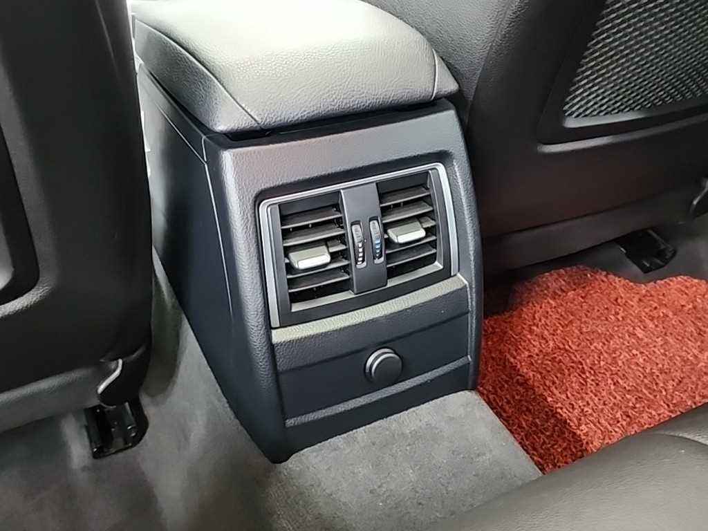 BMW 3시리즈 3시리즈 (F30) 320i M 스포츠 이미지 13