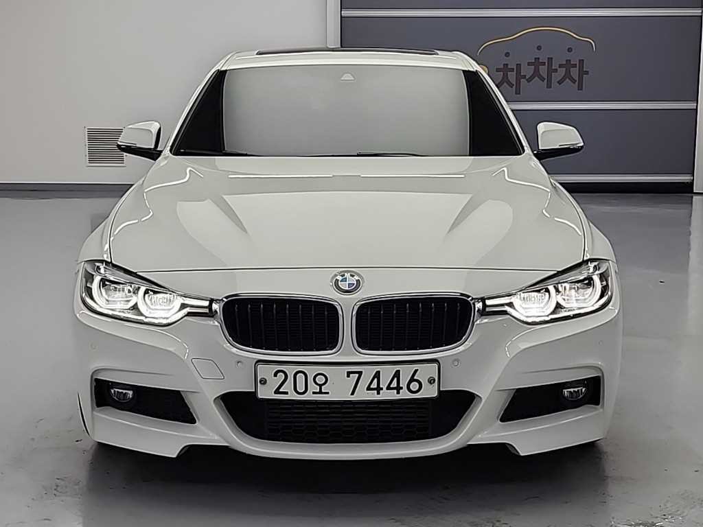 BMW 3시리즈 3시리즈 (F30) 320i M 스포츠 이미지 2