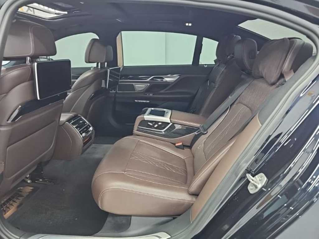 BMW 7시리즈 7시리즈 (G11) 740Li xDrive M SPORT 스포츠 이미지 12