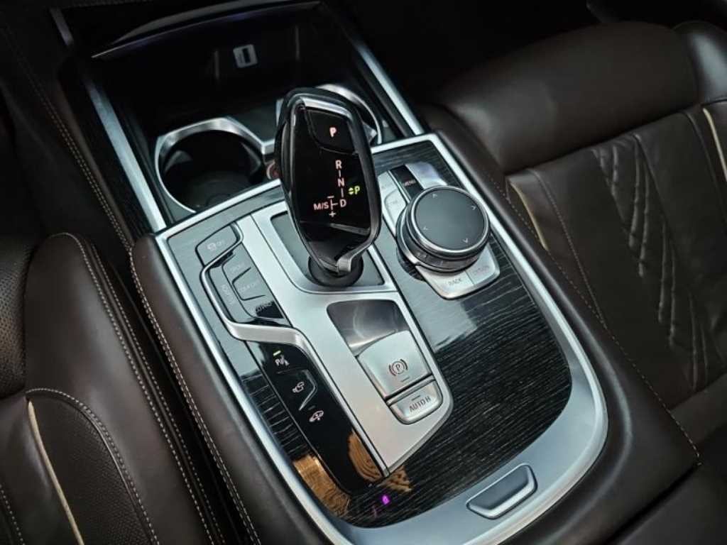 BMW 7시리즈 7시리즈 (G11) 740Li xDrive M SPORT 스포츠 이미지 8
