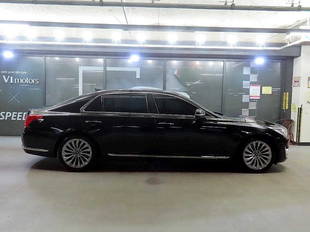 제네시스 EQ900 3.8 GDI AWD 프리미엄 럭셔리 이미지 3