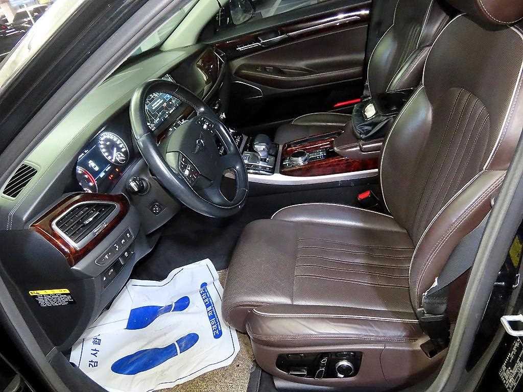 제네시스 EQ900 3.8 GDI AWD 프리미엄 럭셔리 이미지 6
