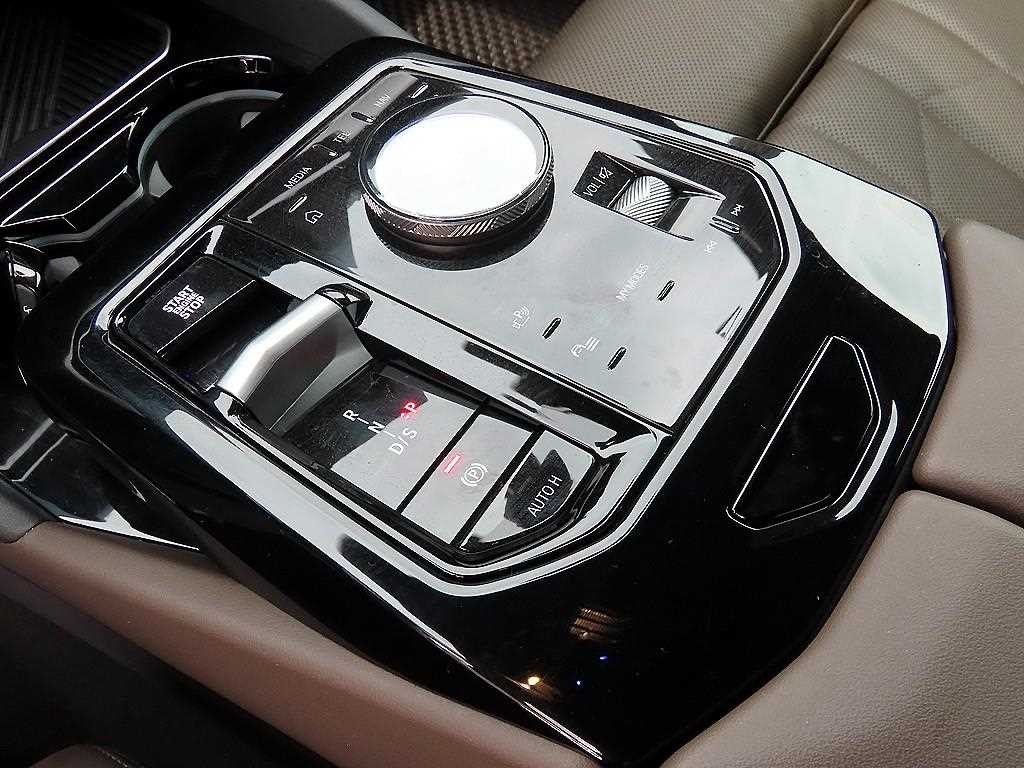 BMW 5시리즈 5시리즈 (G60) 530e 기본형 이미지 11