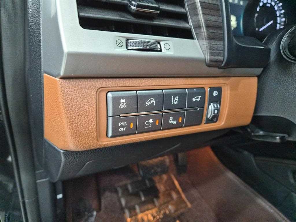 KG모빌리티(쌍용) 렉스턴 G4렉스턴 디젤 2.2 4WD 헤리티지 이미지 12
