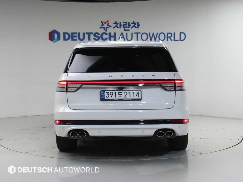 링컨 에비에이터 에비에이터 2세대 3.0 PHEV GT AWD 이미지 4