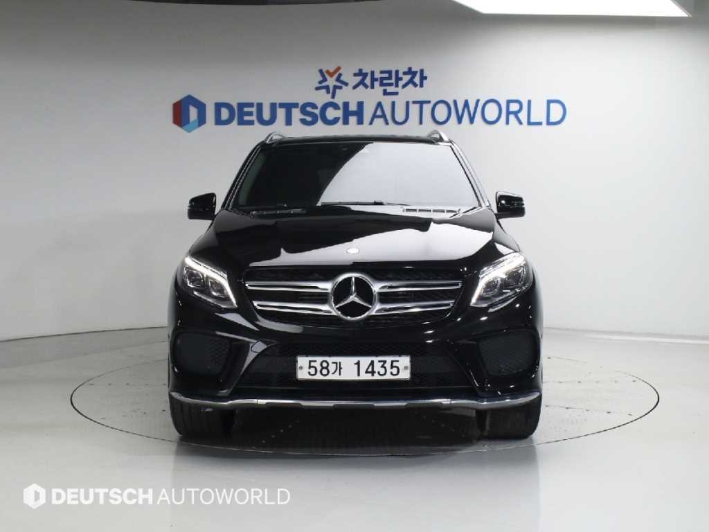 벤츠 GLE 클래스 GLE 클래스 W166 GLE 350 d 4MATIC 이미지 3