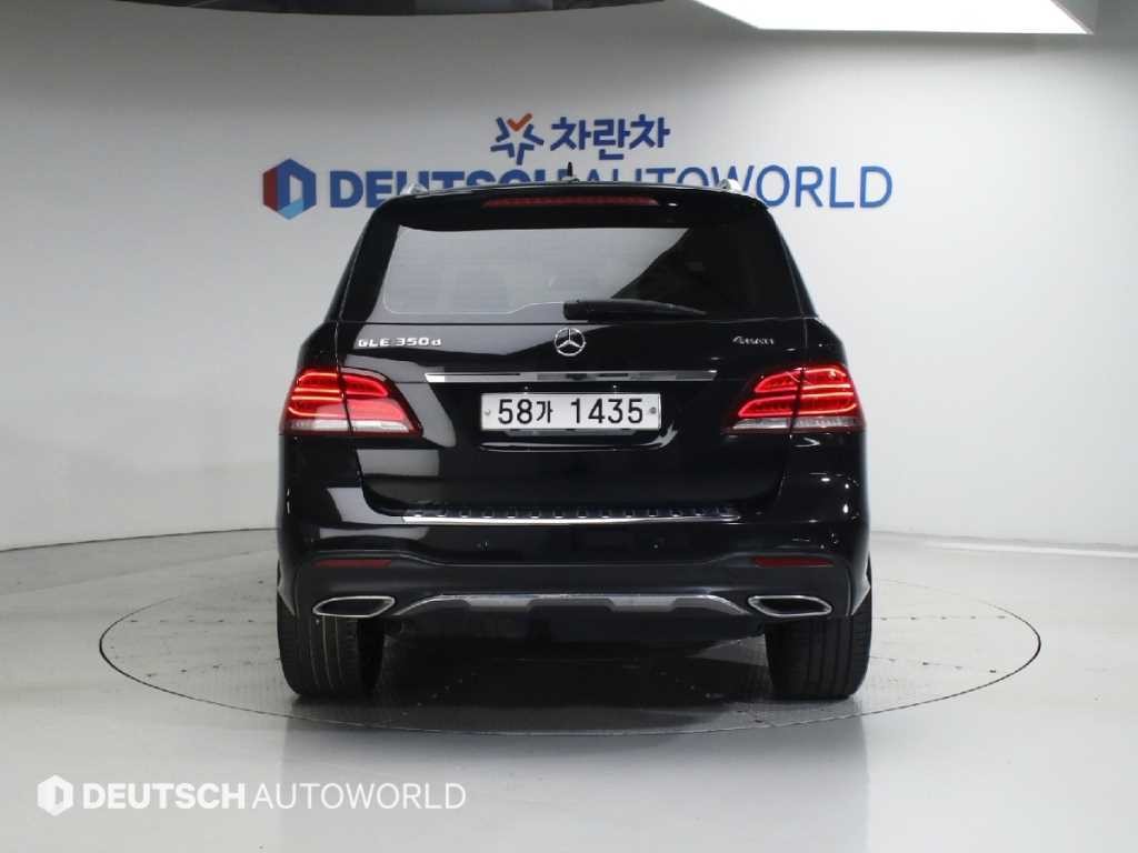 벤츠 GLE 클래스 GLE 클래스 W166 GLE 350 d 4MATIC 이미지 4