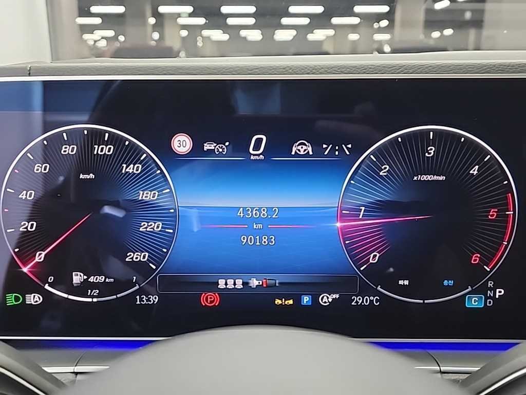 벤츠 GLE 클래스 GLE 클래스 W167 GLE 450d 4MATIC 쿠페 이미지 6