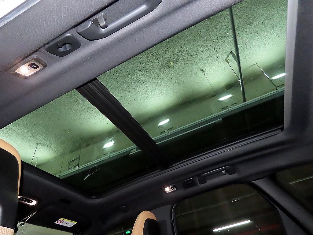 볼보 XC60 XC60(2세대) D4 AWD 인스크립션 이미지 16