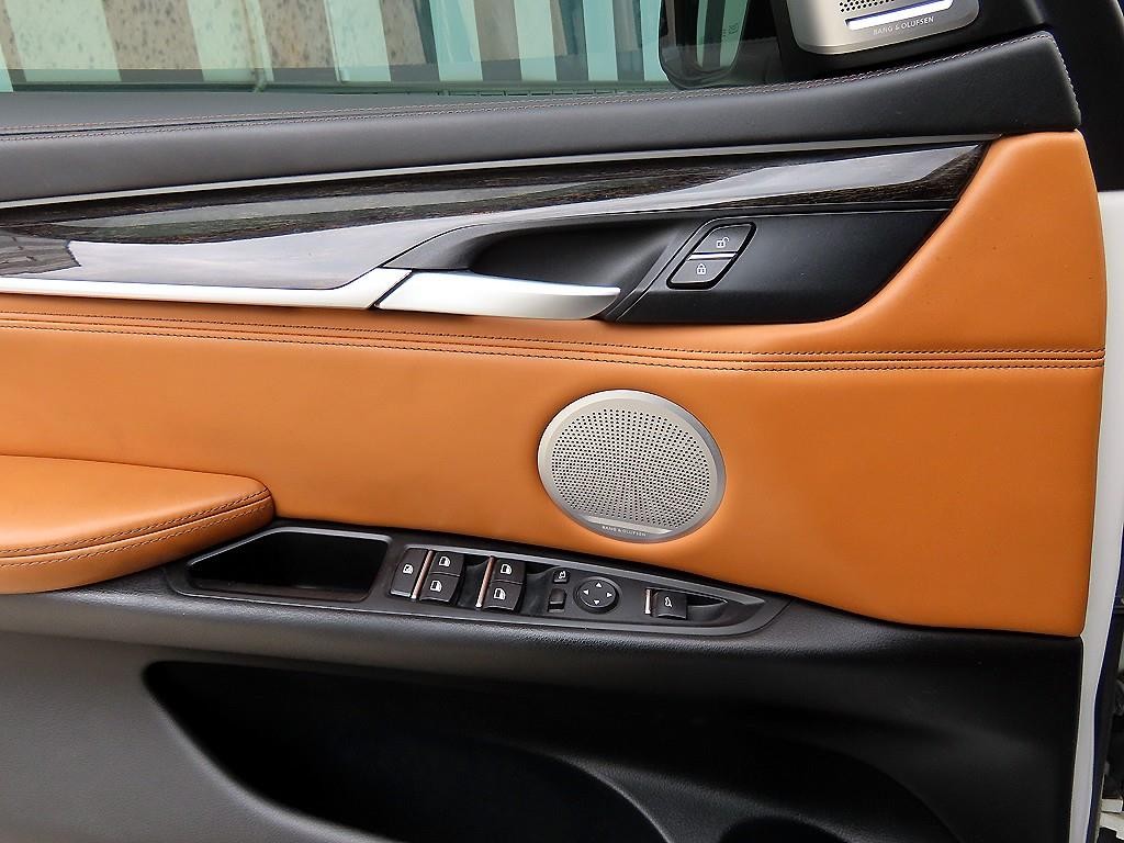 BMW X6 X6 (F16) M50 D 이미지 12