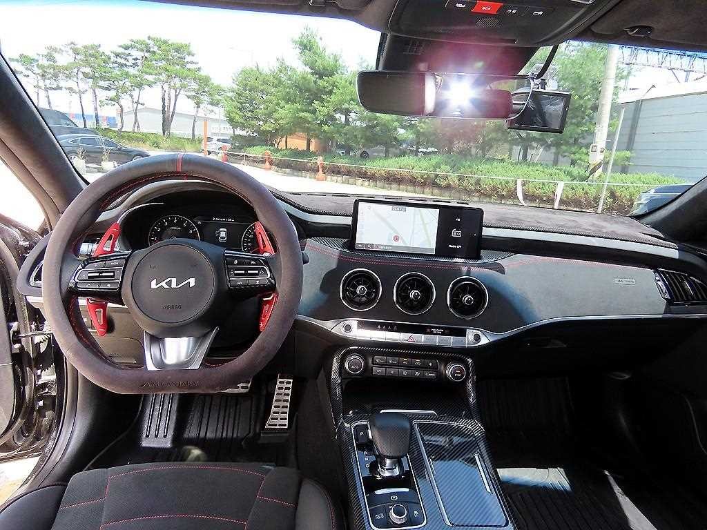 기아 스팅어 스팅어 마이스터 AWD 3.3 GT 아크로 에디션 이미지 7