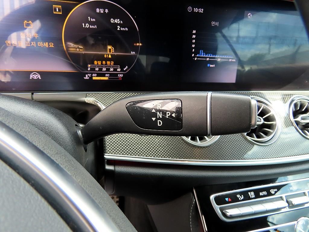 벤츠 E 클래스 E-클래스 W213 E400 4MATIC 쿠페 이미지 10