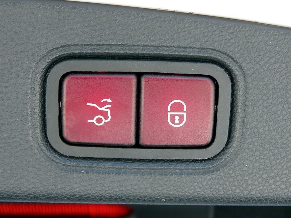 벤츠 E 클래스 E-클래스 W213 E400 4MATIC 쿠페 이미지 17