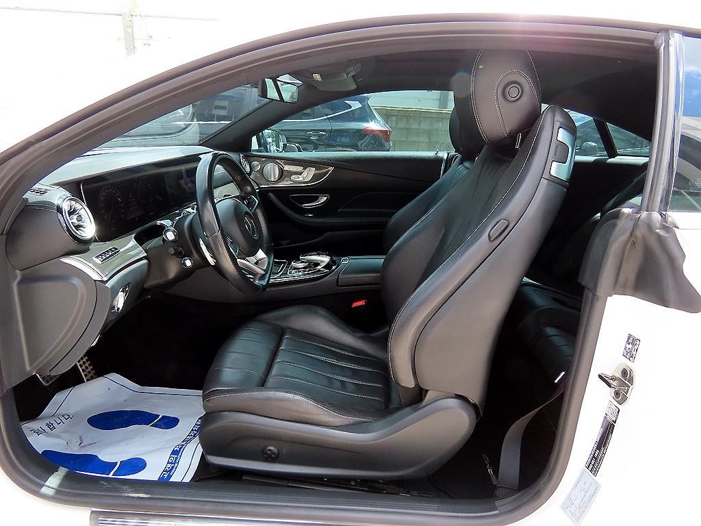 벤츠 E 클래스 E-클래스 W213 E400 4MATIC 쿠페 이미지 5