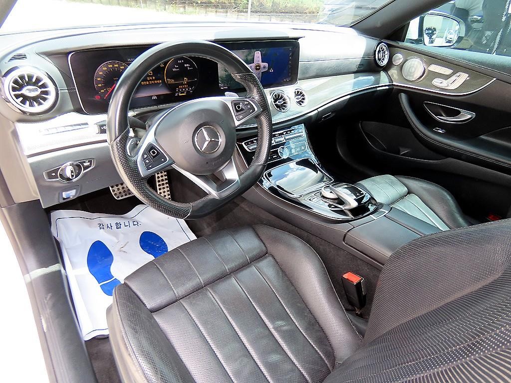 벤츠 E 클래스 E-클래스 W213 E400 4MATIC 쿠페 이미지 7