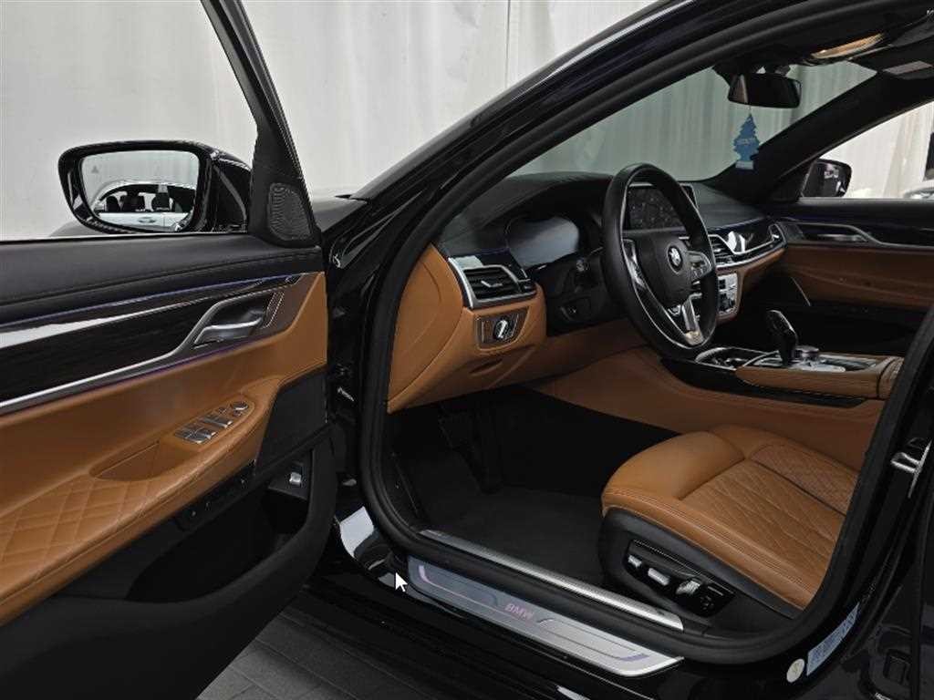 BMW 7시리즈 7시리즈 (G11) 740Li xDrive 디자인 퓨어 엑설런스 이미지 10
