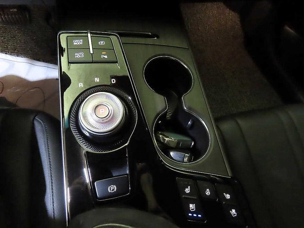 기아 K8 2.5 2WD 노블레스 이미지 12
