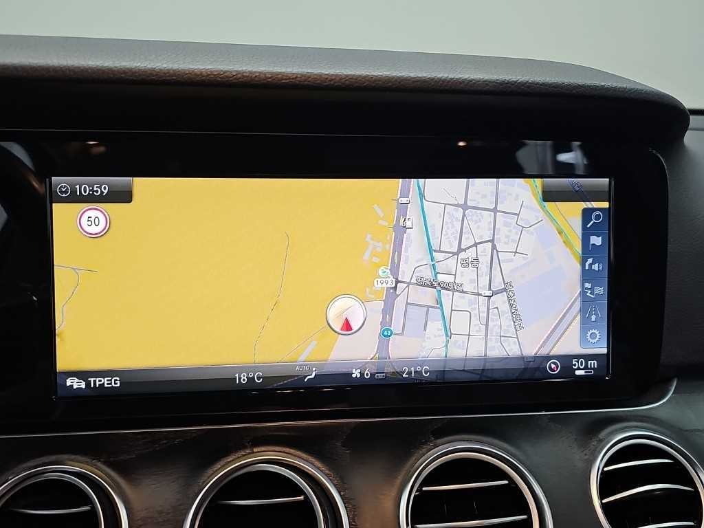 벤츠 E 클래스 E-클래스 W213 E220d 아방가르드 이미지 15