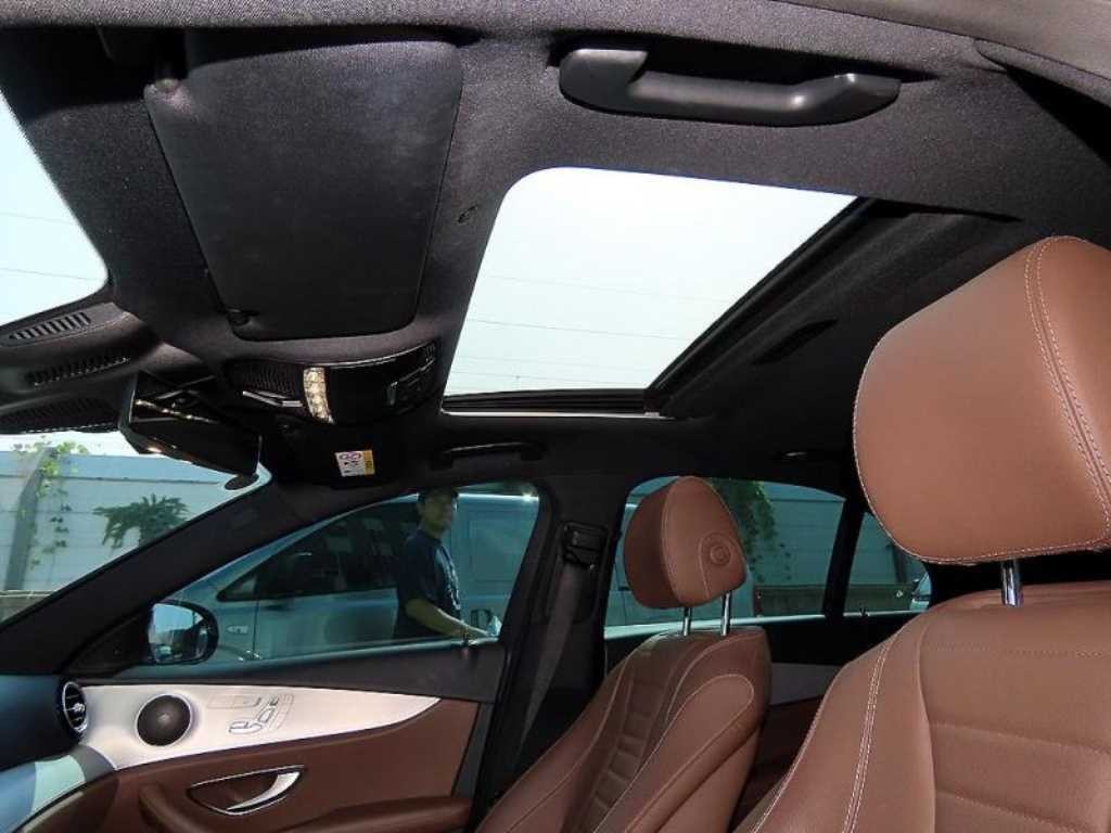 벤츠 E 클래스 E-클래스 W213 E250 아방가르드 이미지 17