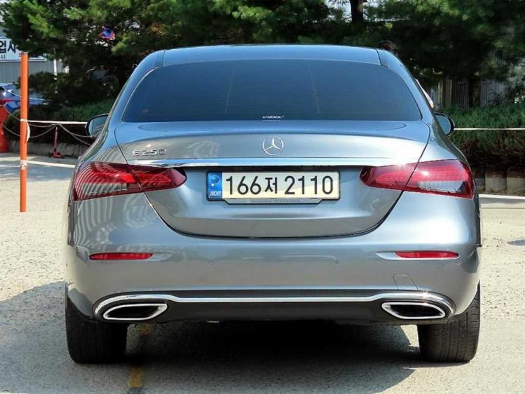 벤츠 E 클래스 E-클래스 W213 E250 아방가르드 이미지 4
