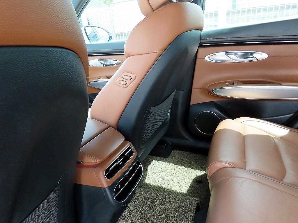 제네시스 GV70 2.5T 가솔린 AWD 이미지 16
