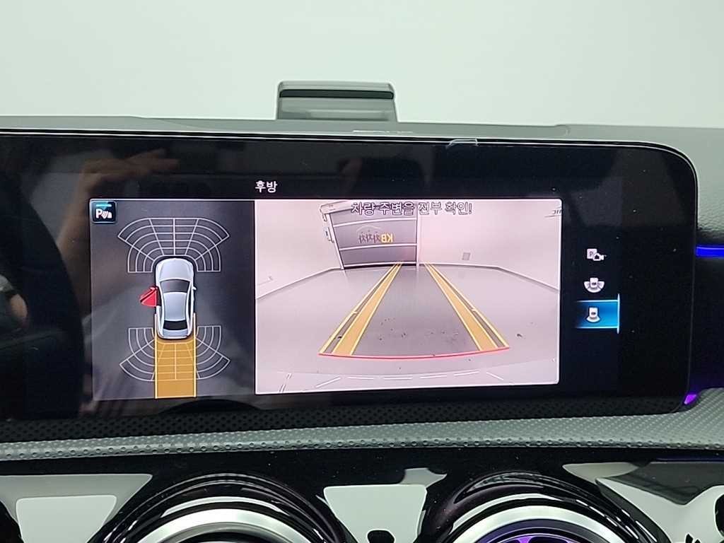 벤츠 A 클래스 A클래스 W177 AMG A35 4MATIC 세단 이미지 15