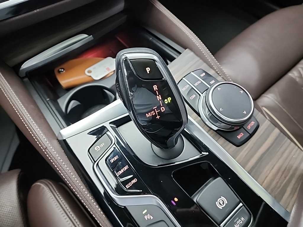BMW 5시리즈 5시리즈 (G30) 530i xDrive M 스포츠 플러스 이미지 8