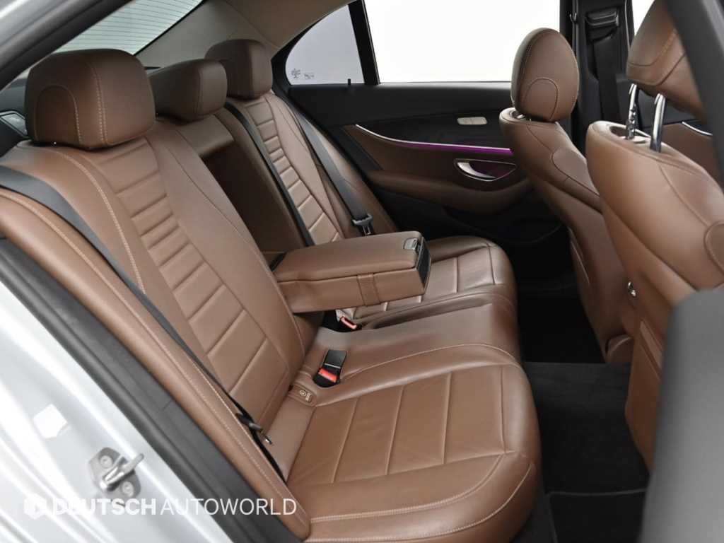 벤츠 E 클래스 E-클래스 W213 E300 아방가르드 이미지 12