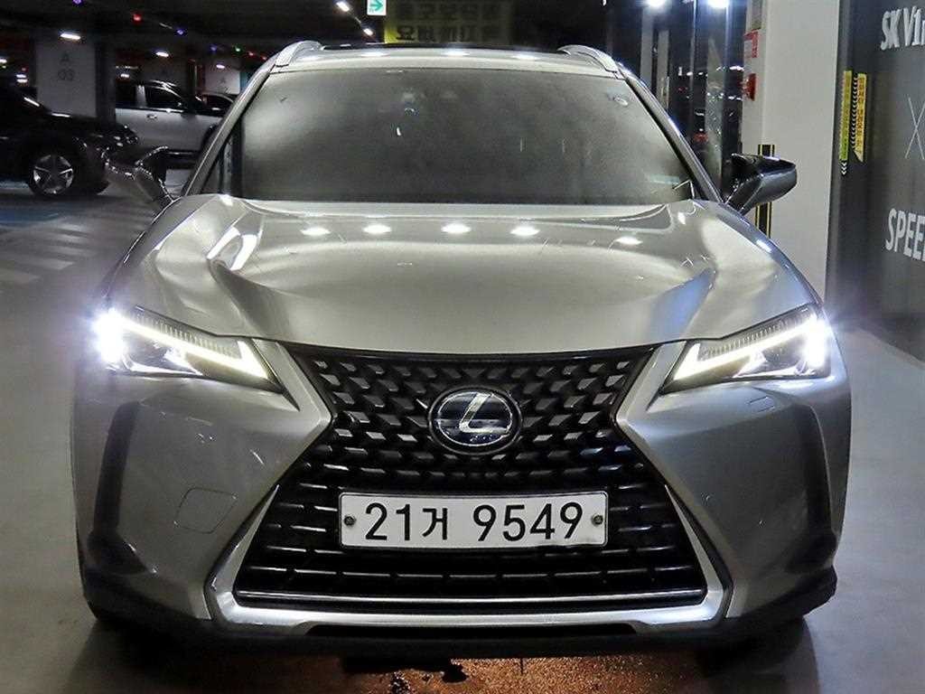 렉서스 UX UX 250h 2.0 2WD 이미지 2