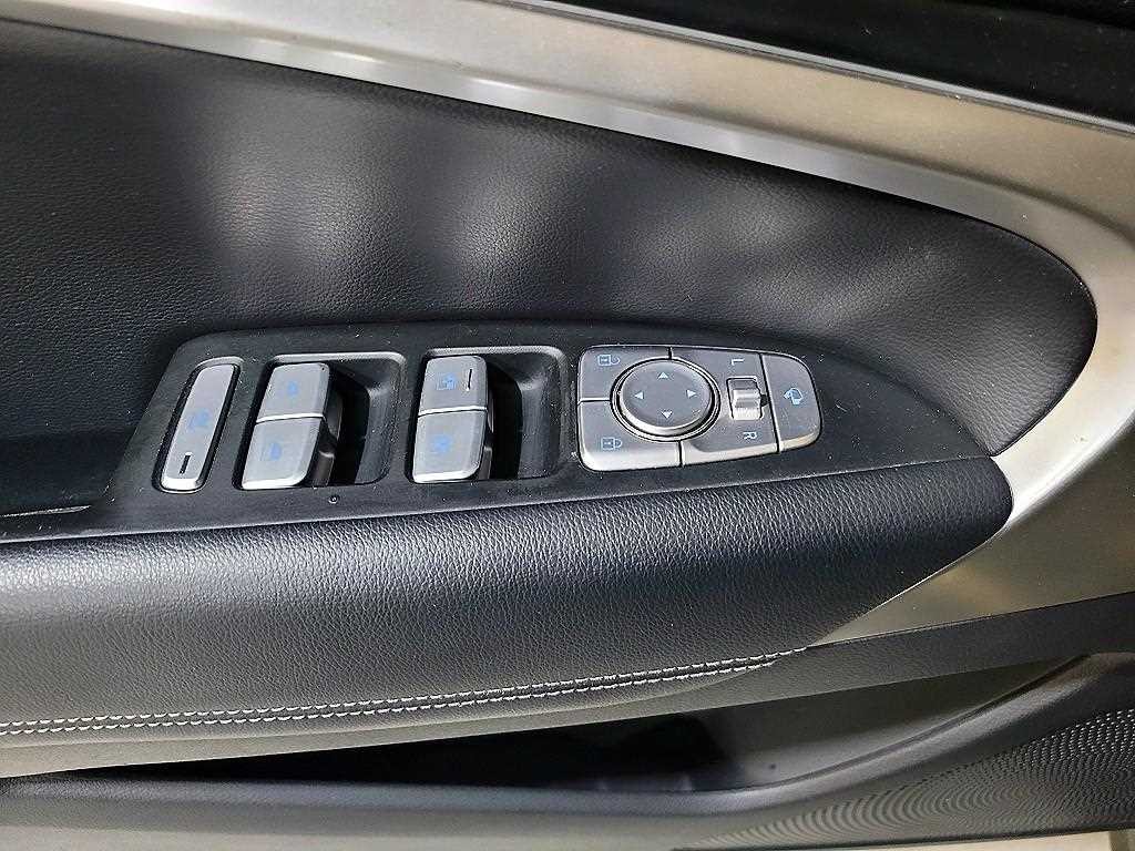제네시스 G70 2.0T 어드밴스드 이미지 13
