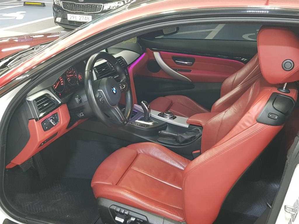 BMW 4시리즈 4시리즈 (F32) 428i 쿠페 M 스포츠 이미지 7
