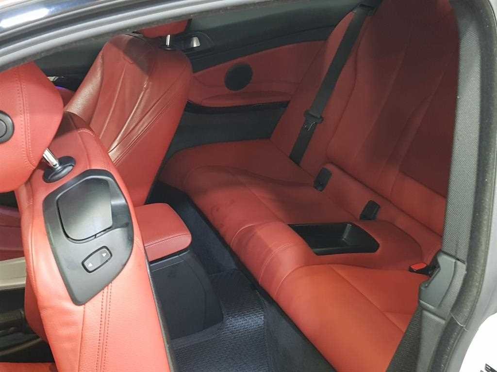 BMW 4시리즈 4시리즈 (F32) 428i 쿠페 M 스포츠 이미지 8