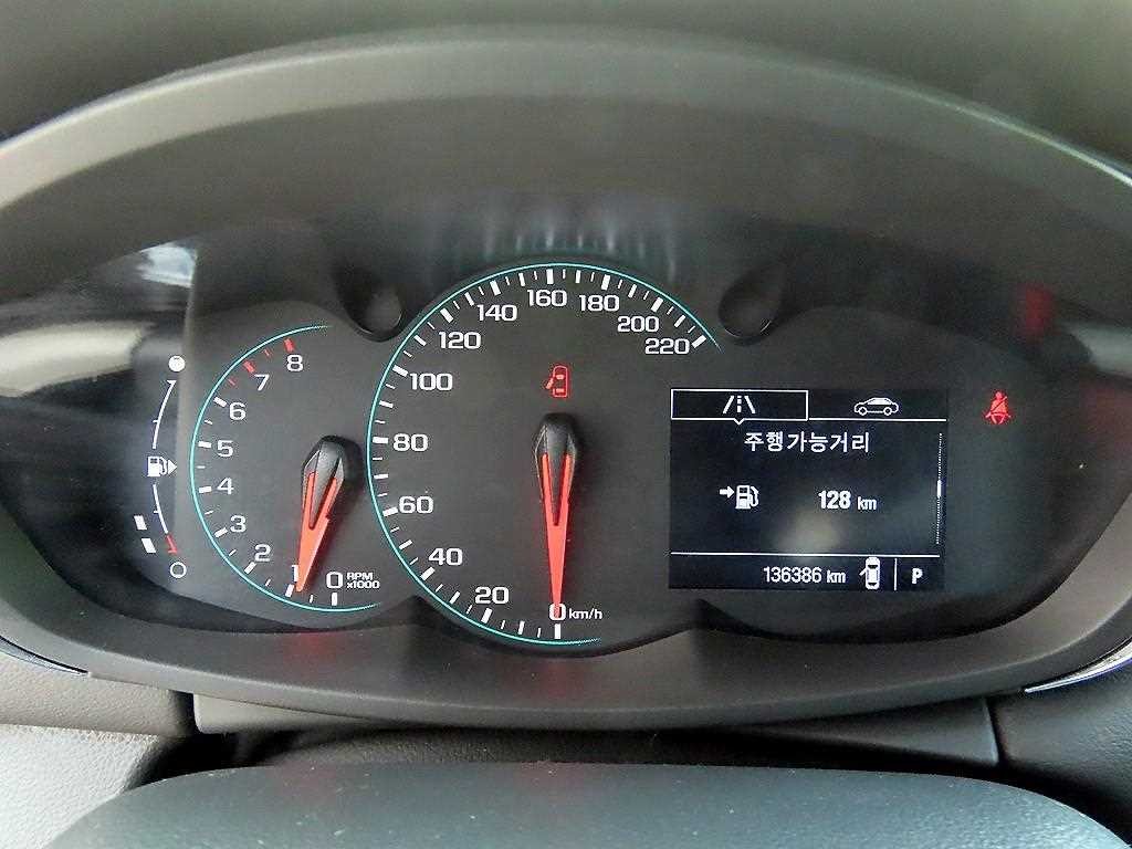 쉐보레 트랙스 더뉴트랙스 가솔린 1.4 퍼펙트 블랙 이미지 9