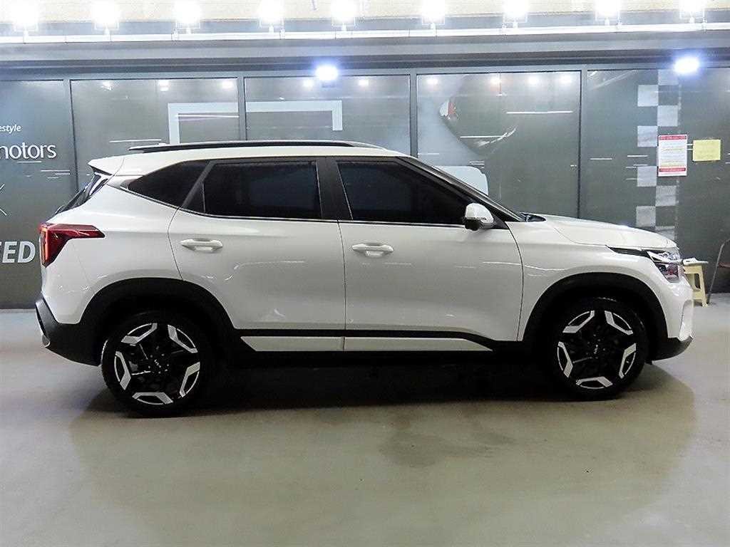 기아 셀토스 더 뉴 셀토스 가솔린 2.0 2WD 프레스티지 이미지 3