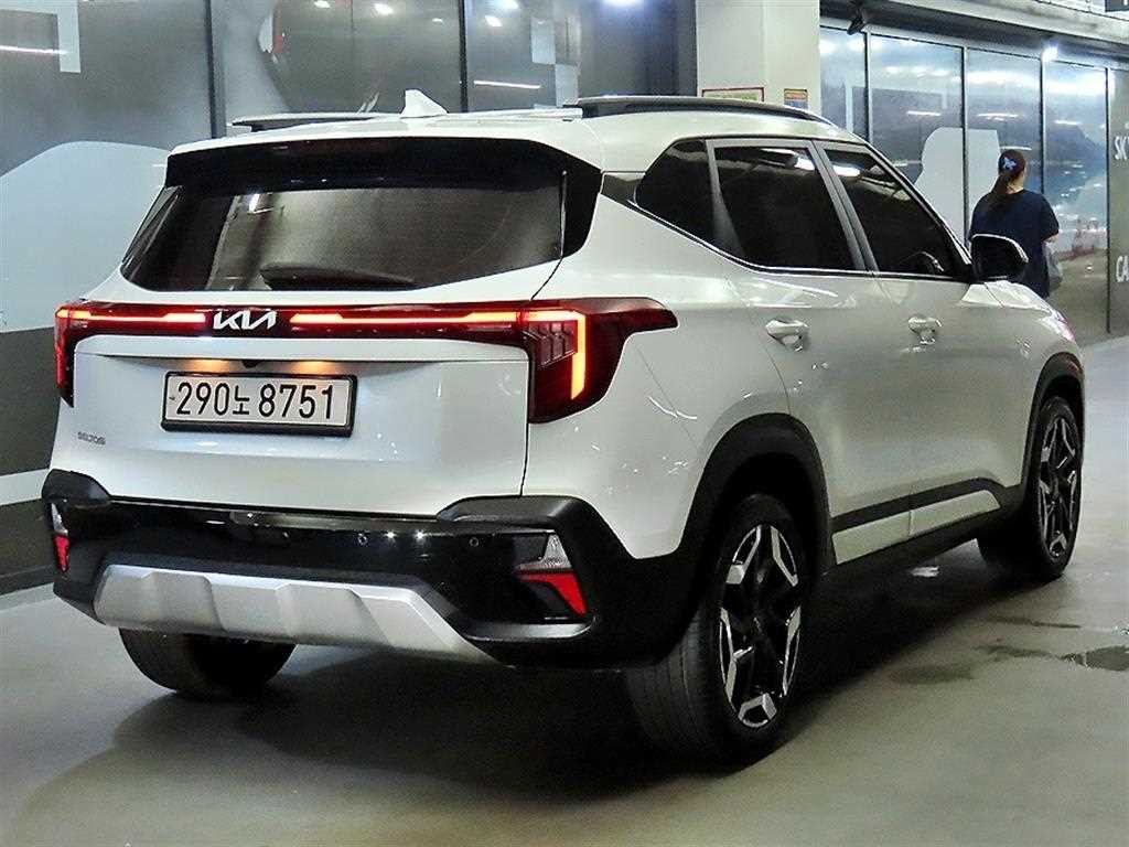 기아 셀토스 더 뉴 셀토스 가솔린 2.0 2WD 프레스티지 이미지 4