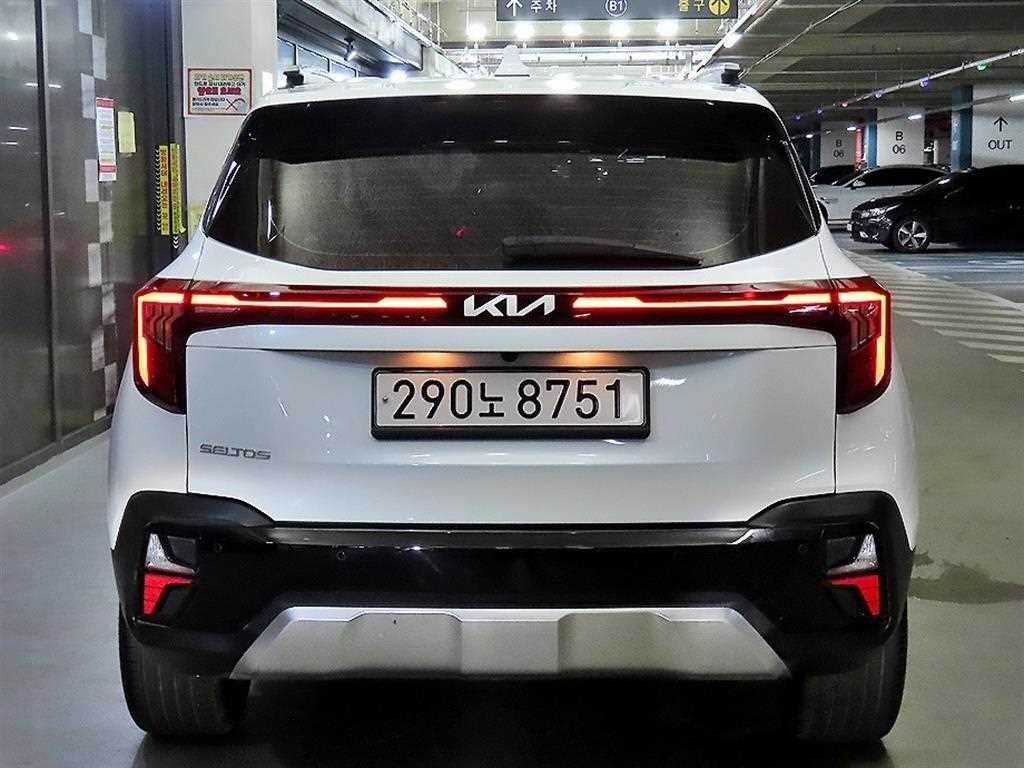 기아 셀토스 더 뉴 셀토스 가솔린 2.0 2WD 프레스티지 이미지 5