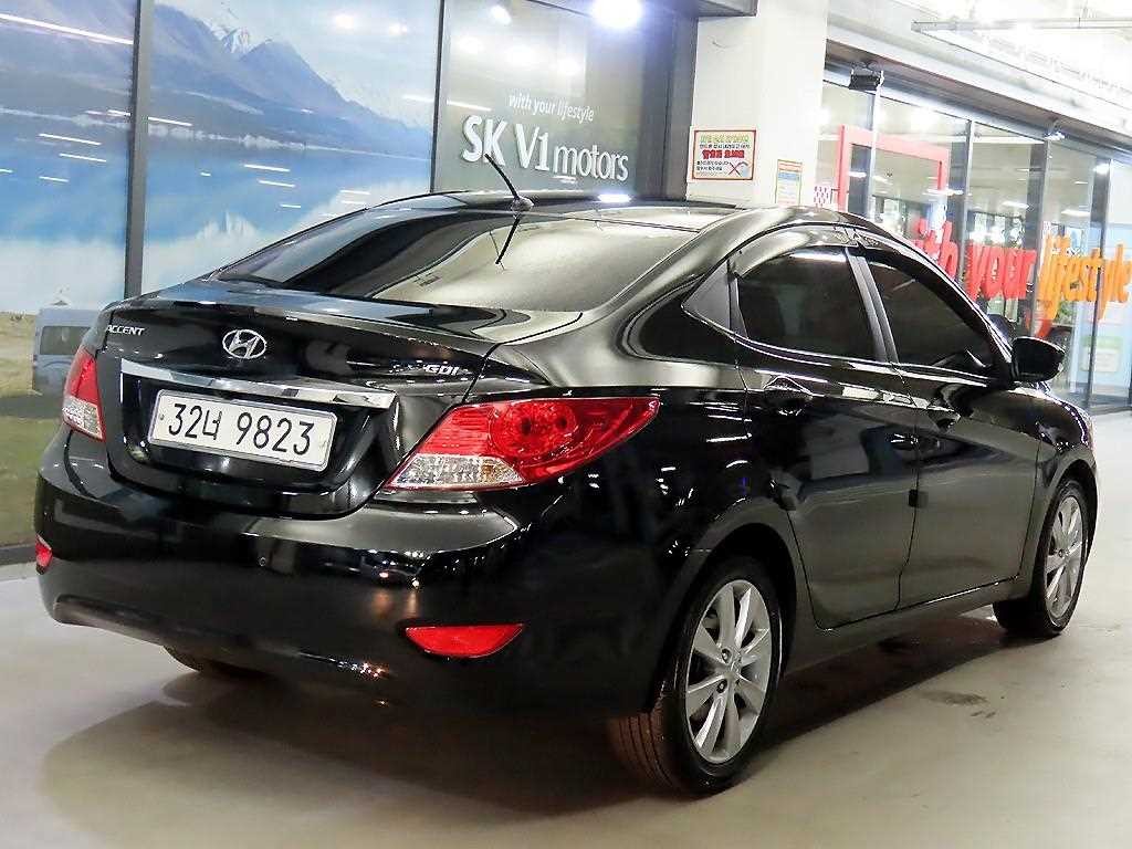 현대 엑센트 엑센트신형 1.6GDI 탑 이미지 4