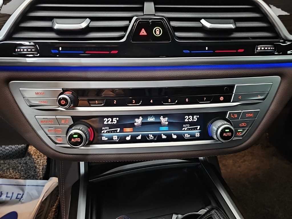 BMW 7시리즈 7시리즈 (G11) 740i 디자인 퓨어 엑설런스 이미지 10