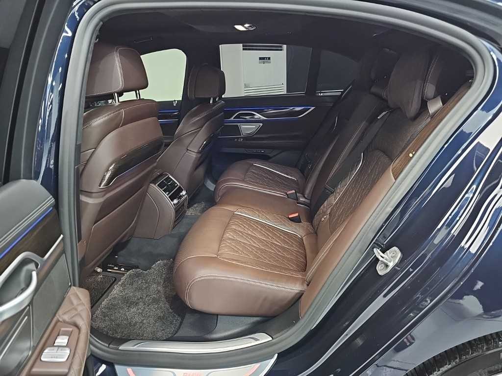 BMW 7시리즈 7시리즈 (G11) 740i 디자인 퓨어 엑설런스 이미지 12